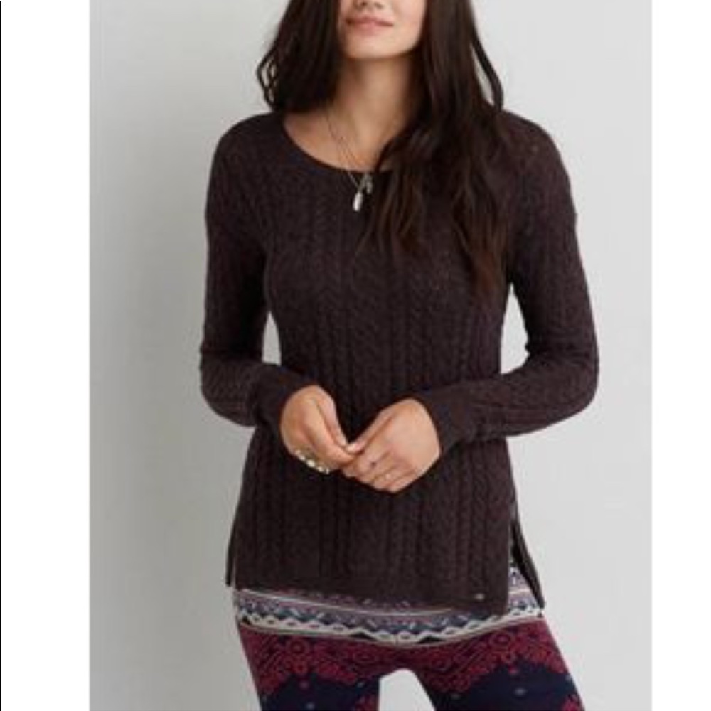Plum cable knit American Eagle sweater